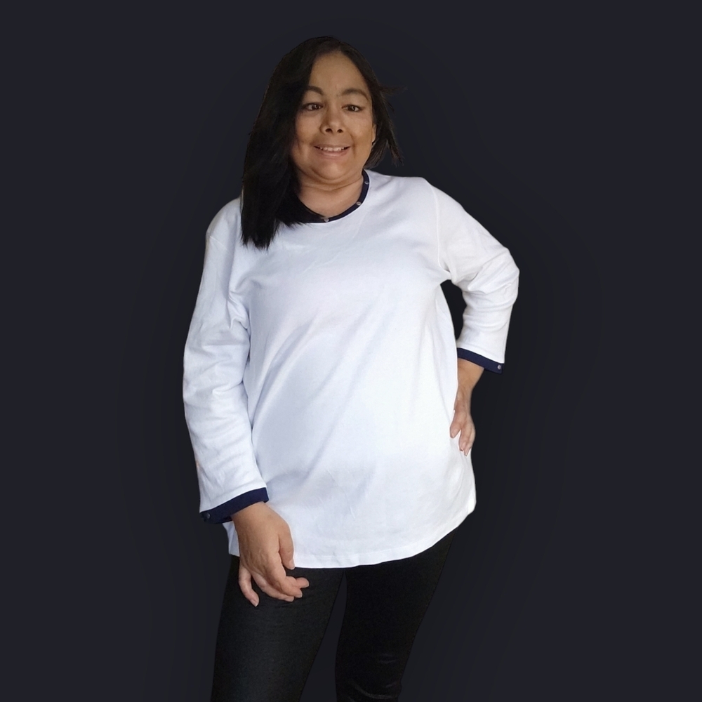 ALIA WOMENS WHITE SCOOP NECK SHIRT WITH BLACK TRIMS - Picture 3 of 8